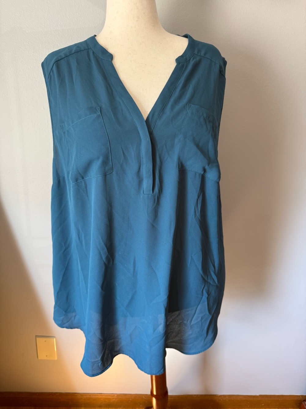 torrid Teal Sleeveless V-Neck Blouse